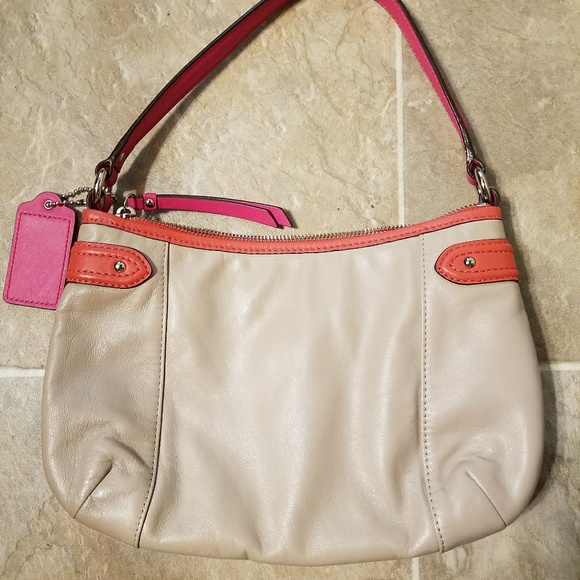 🌟SOLD🌟Authentic Coach Spectator Hand Bag - Picture 2 of 5
